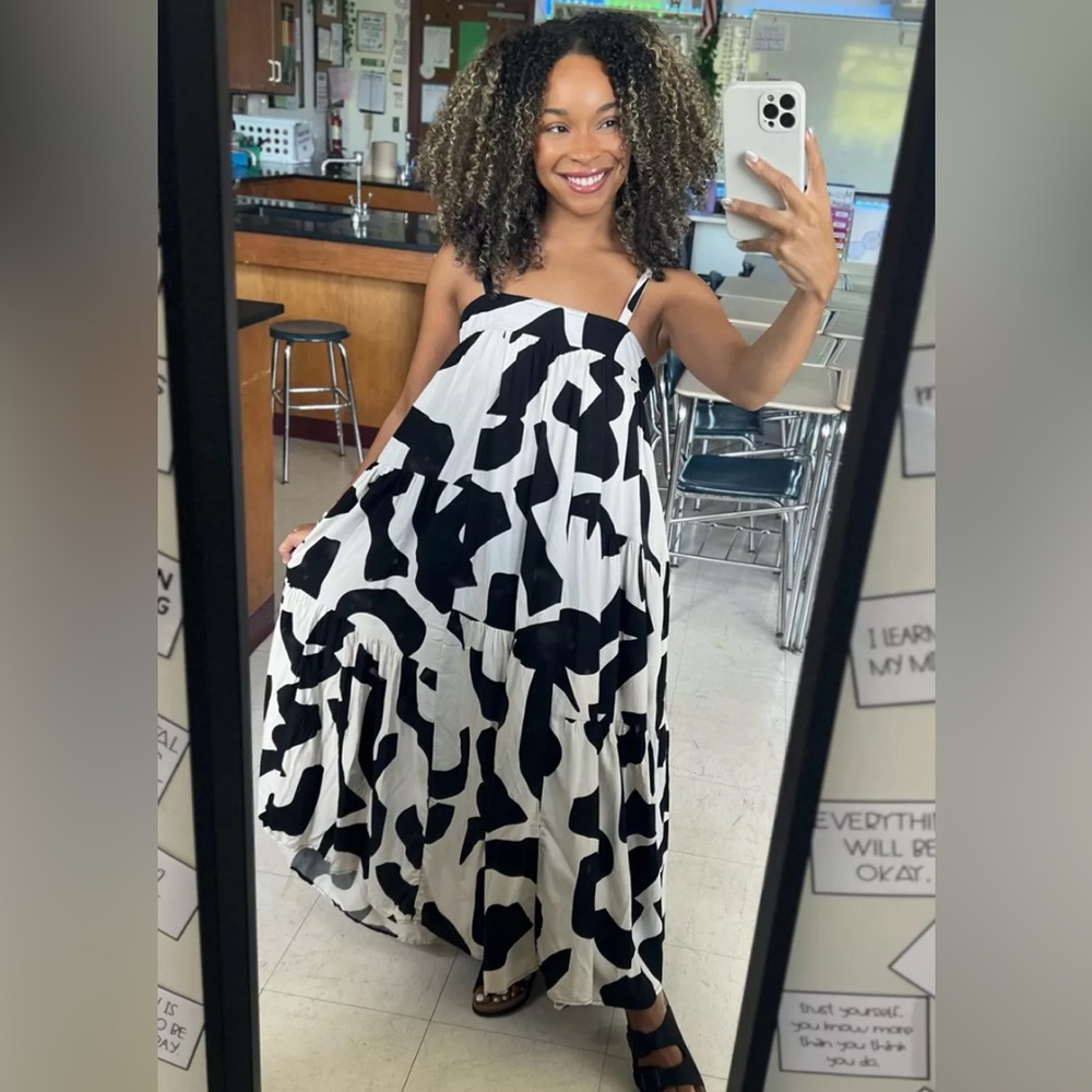 Chic Black and White Patterned Maxi Dress